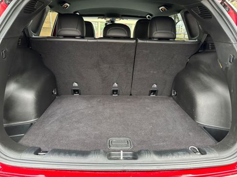 Used 2025 Jeep Compass Limited image 25