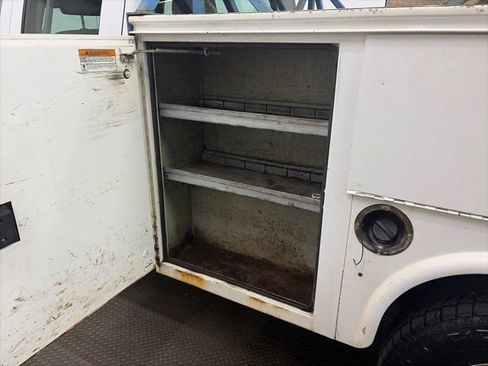 Used 2018 GMC Sierra 3500 4x4 Double Cab w/ Snow Plow Prep Package image 31