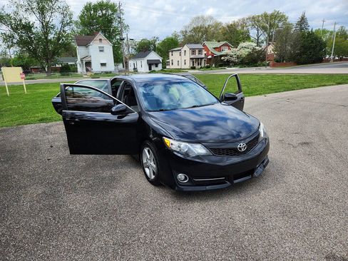 Used 2012 Toyota Camry SE w/ Convenience Pkg image 13