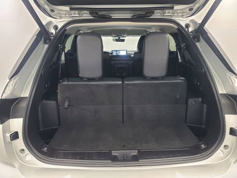 Used 2025 Mitsubishi Outlander SE image 19