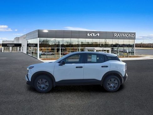 Used 2025 Nissan Kicks S FWD image 6