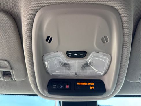 Used 2020 Buick Encore GX Select w/ Sport Touring Package image 9