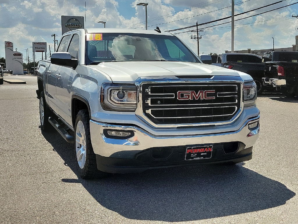 Used 2018 GMC Sierra 1500 SLE w/ SLE Value Package RWD image 2