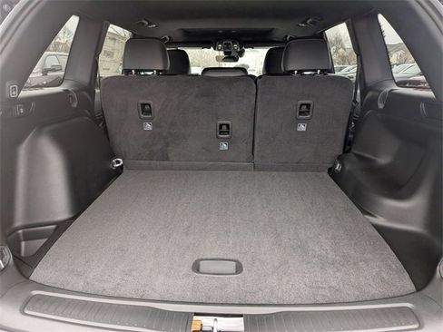 New 2025 Jeep Grand Cherokee Altitude image 29