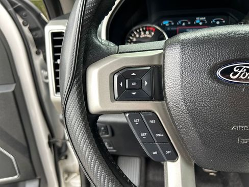 Used 2018 Ford F150 Lariat image 20