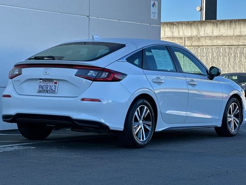 Used 2024 Honda Civic LX image 3