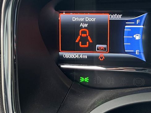 Used 2016 Lincoln Navigator Select RWD image 29