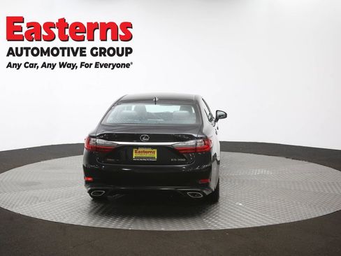 Used 2018 Lexus ES 350 w/ Luxury Package w/Wood Trim image 41