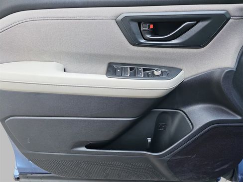 Certified 2026 Subaru Forester Premium image 26