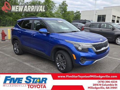 Used 2021 Kia Seltos S FWD image 1