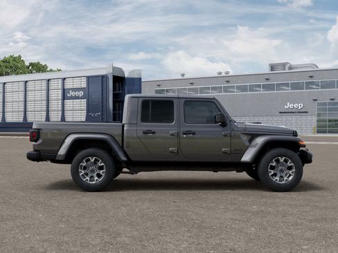 New 2026 Jeep Gladiator Sport AWD/4WD image 21