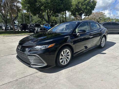 Used 2024 Toyota Camry LE FWD image 34