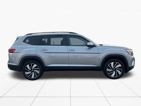 Used 2024 Volkswagen Atlas SE FWD image 7