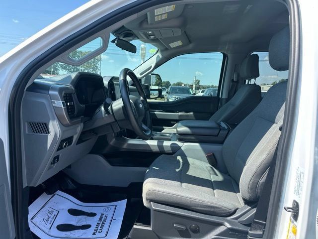 Used 2025 Ford F150 XLT w/ Equipment Group 301A Standard AWD/4WD image 31