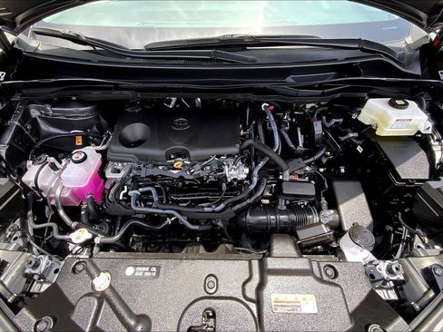 Used 2025 Toyota Sienna XLE FWD image 30