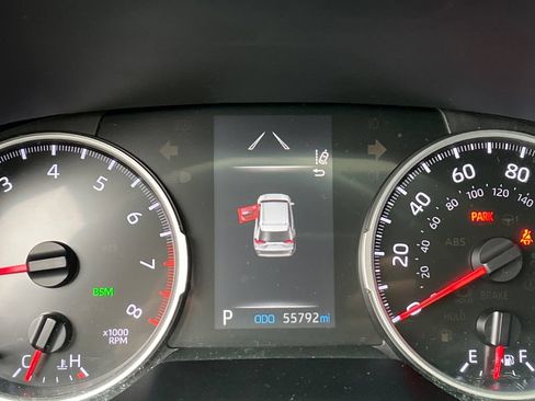 Used 2021 Toyota RAV4 XLE Premium AWD/4WD image 10