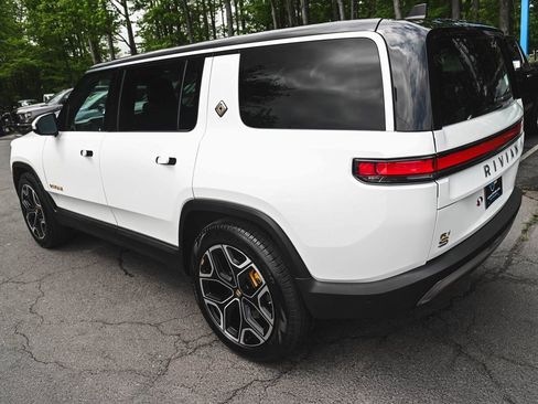 Used 2022 Rivian R1S Launch Edition image 4