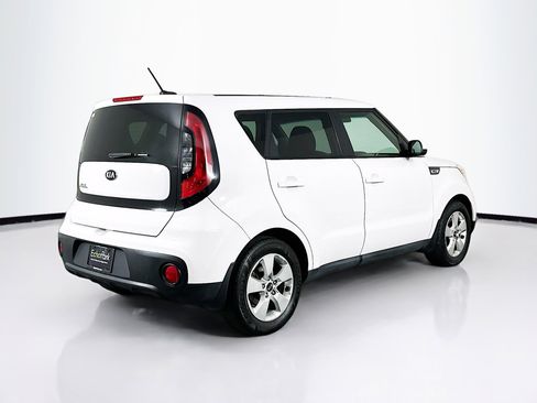 Used 2017 Kia Soul image 9