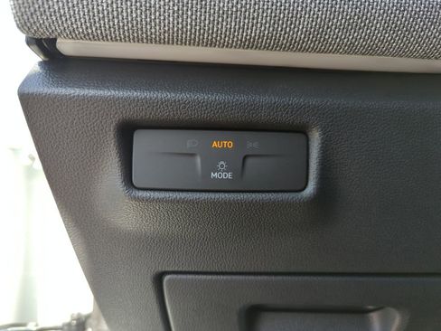 New 2026 Volkswagen Tiguan S image 23