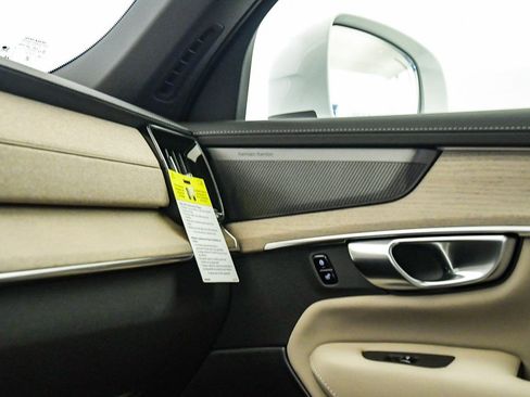 New 2026 Volvo XC90 B6 Plus w/ Protection Package AWD/4WD image 28