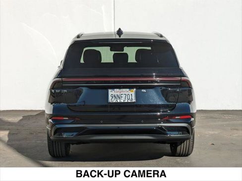 Used 2024 Lincoln Nautilus Reserve w/ Jet Appearance Package (87T) AWD/4WD image 4