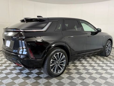 New 2026 Cadillac Lyriq Sport AWD/4WD image 8
