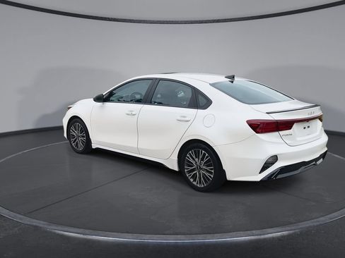 Used 2023 Kia Forte GT-Line w/ GT-Line Premium Package FWD image 6