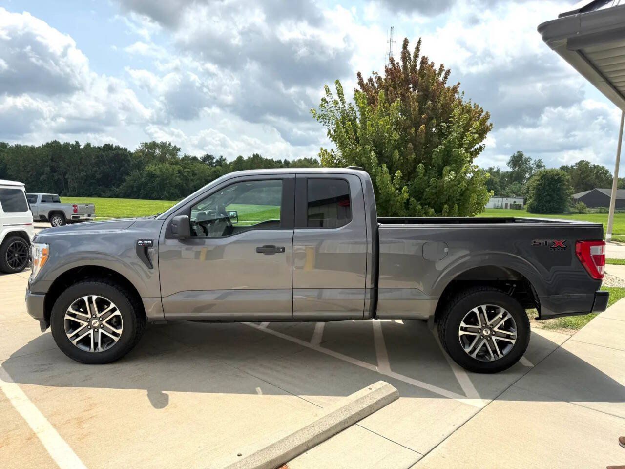 Used 2021 Ford F150 XL w/ Equipment Group 101A High AWD/4WD image 5