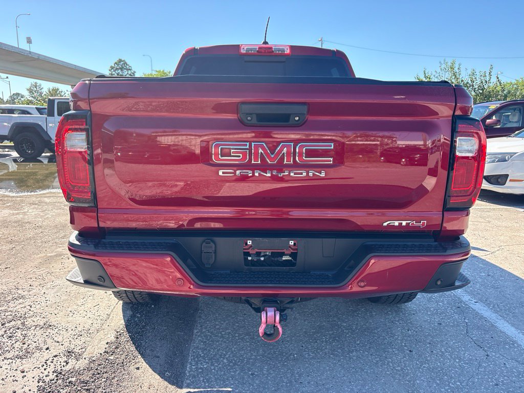 Used 2023 GMC Canyon AT4 w/ AT4 Premium Package AWD/4WD image 4