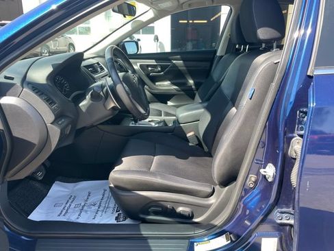 Used 2016 Nissan Altima 2.5 SR w/ LED Appearance Package FWD image 19
