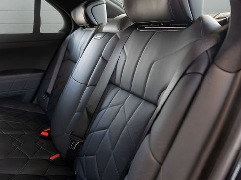 Used 2024 BMW i7 M70 AWD/4WD image 60