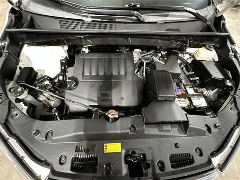 Used 2016 Toyota Highlander Limited image 22