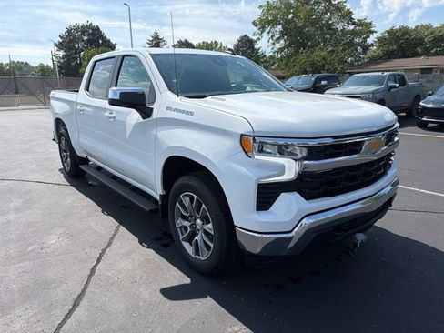 Certified 2026 Chevrolet Silverado 1500 LT AWD/4WD image 4