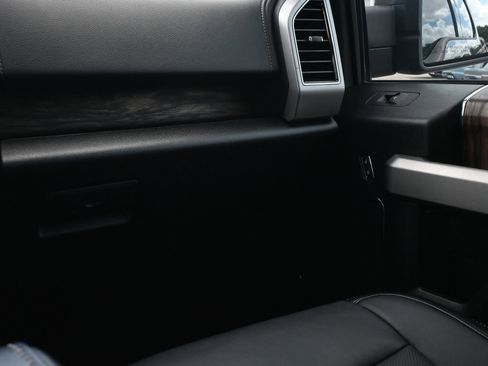 Used 2020 Ford F150 Lariat w/ Equipment Group 501A Mid RWD image 8