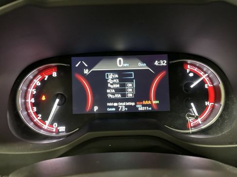 Used 2024 Toyota RAV4 XLE FWD image 12