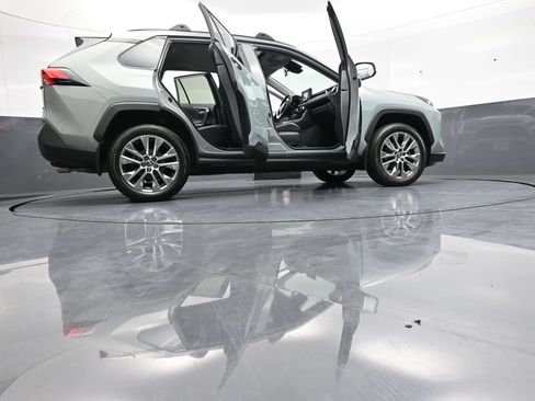 Certified 2020 Toyota RAV4 XLE Premium AWD/4WD image 49