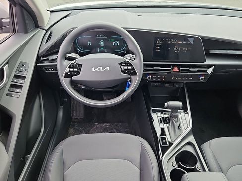 New 2026 Kia Niro LX image 8