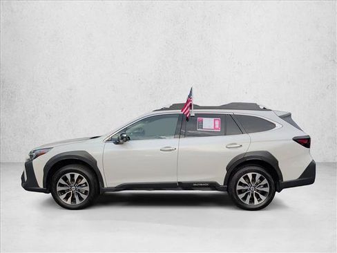 Used 2024 Subaru Outback Touring AWD/4WD image 9