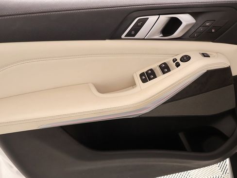 Used 2021 BMW X5 sDrive40i w/ Executive Package image 17