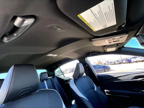 Certified 2025 Toyota Camry SE w/ Convenience Package image 14