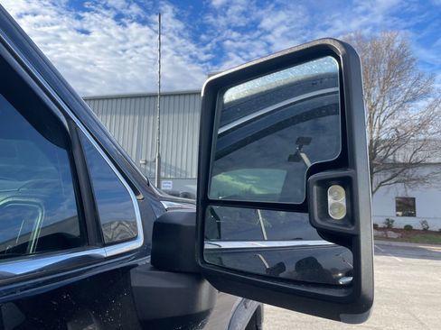 Used 2021 GMC Sierra 3500 Denali w/ Denali Black Diamond Edition image 14