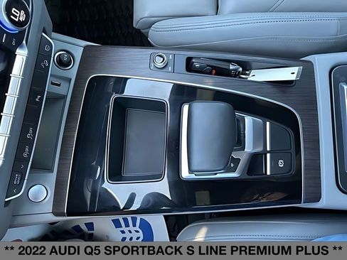 Used 2022 Audi Q5 2.0T Premium Plus AWD/4WD image 35
