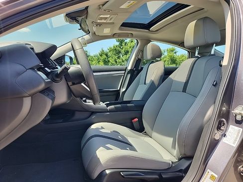 Used 2018 Honda Civic EX image 2