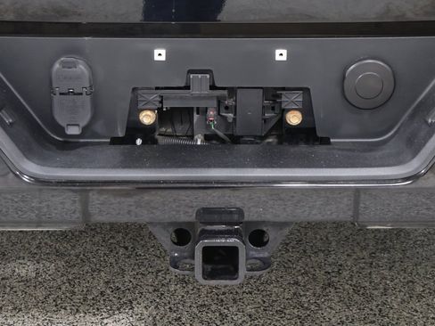 Used 2019 Chevrolet Silverado 1500 High Country image 40