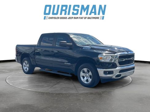 Used 2020 RAM 1500 4x4 Crew Cab image 1