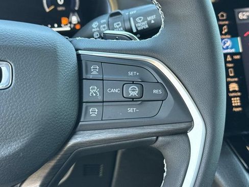 New 2027 Jeep Grand Cherokee Limited AWD/4WD image 26