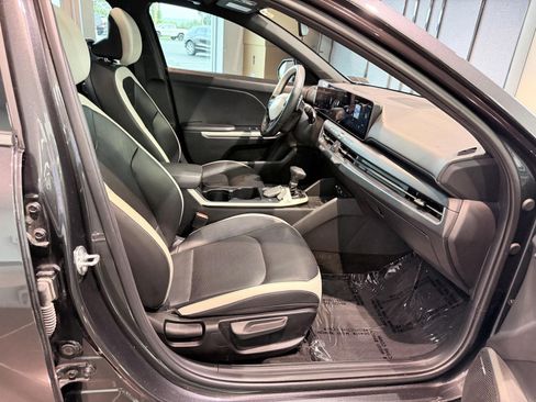 Used 2025 Kia K4 GT-Line w/ GT-Line Premium Package FWD image 24