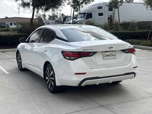 Used 2021 Nissan Sentra SV w/ SV Premium Package image 5