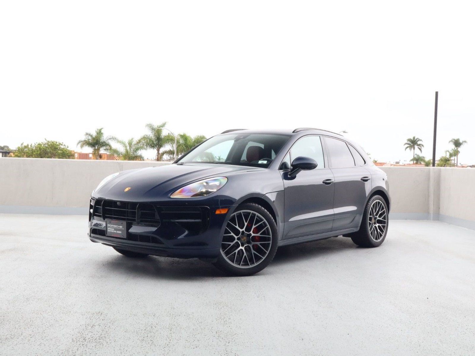 Certified 2020 Porsche Macan GTS AWD/4WD image 1