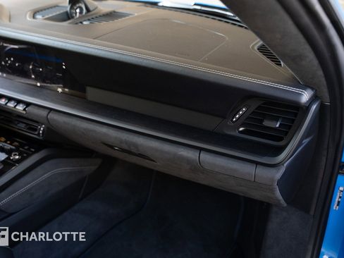 Used 2022 Porsche 911 GT3 image 38